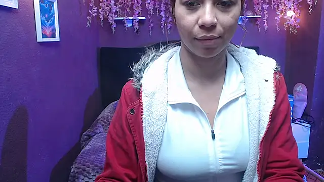 Snapshot of monik299 chatting on 05/12/26, 01:08 monik299 online show from 05/12/26, 01:08