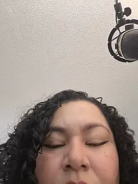 Snapshot of MissBronte chatting on 07/18/26, 04:33 MissBronte online show from 07/18/26, 04:33
