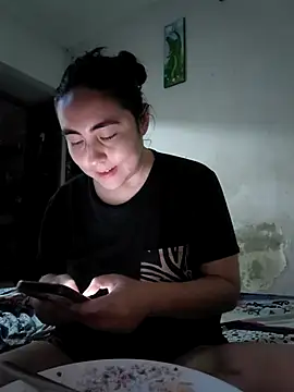 Snapshot of SweetyNaugthy chatting on 07/05/26, 10:39 SweetyNaugthy online show from 07/05/26, 10:39