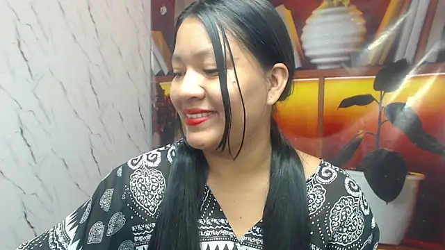 Snapshot of Sol_vannesa chatting on 05/20/26, 03:45 Sol vannesa online show from 05/20/26, 03:45