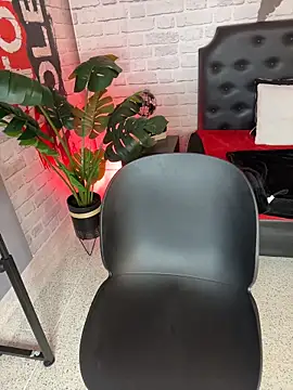 EmmaExoticaXXX online show from 05/19/26, 09:21