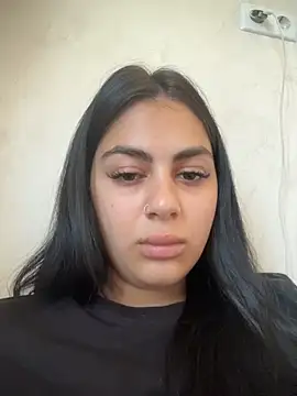 Snapshot of LilyLovell chatting on 06/04/26, 12:11 LilyLovell online show from 06/04/26, 12:11