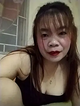 Snapshot of Squirt107 chatting on 05/12/26, 04:15 Squirt107 online show from 05/12/26, 04:15