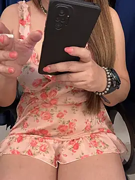 Snapshot of Naughty-Shreenn chatting on 07/22/26, 05:38 Naughty-Shreenn online show from 07/22/26, 05:38