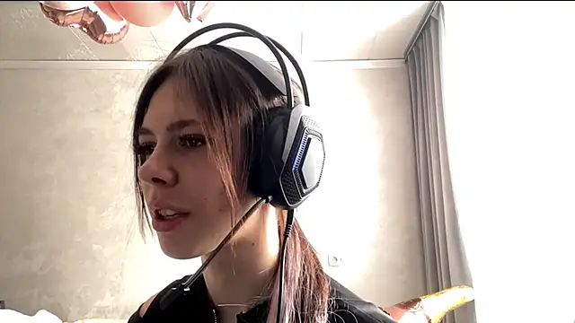 Snapshot of TuZezima chatting on 04/25/26, 01:41 TuZezima online show from 04/25/26, 01:41