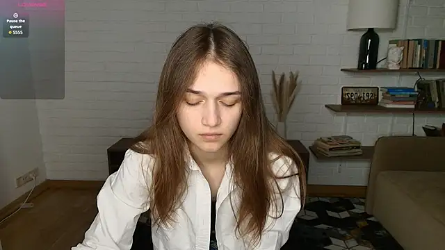 Snapshot of TeishaSprecher chatting on 05/13/26, 09:11 TeishaSprecher online show from 05/13/26, 09:11