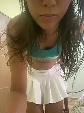 paulinha20230 online show from 04/27/26, 10:24