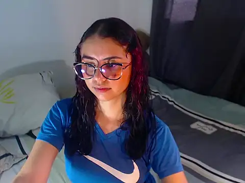 BellaLuxxs online show from 05/02/26, 09:31