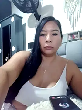 Snapshot of Angelsashaa07 chatting on 05/29/26, 10:52 Angelsashaa07 online show from 05/29/26, 10:52
