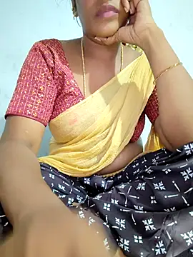 Snapshot of Tamil_Hot_HoneyBee chatting on 07/03/26, 06:47 Tamil Hot HoneyBee online show from 07/03/26, 06:47