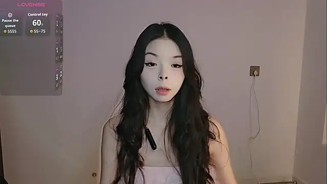 Snapshot of Zhizhi-99 chatting on 05/12/26, 09:17 Zhizhi-99 online show from 05/12/26, 09:17