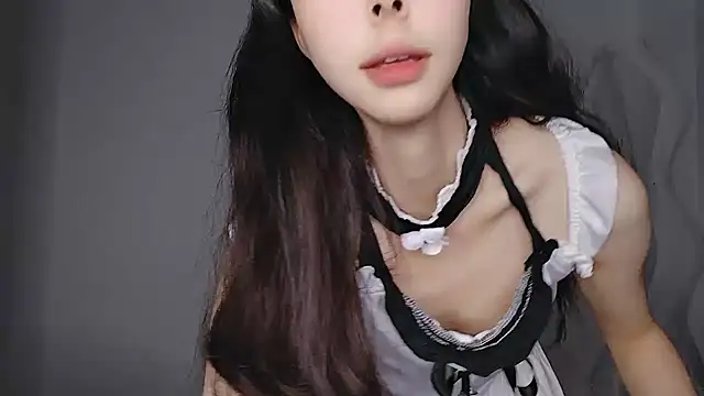 Snapshot of Zhizhi-99 chatting on 07/06/26, 05:48 Zhizhi-99 online show from 07/06/26, 05:48
