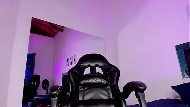 ThiagoSexy005 online show from 06/24/26, 12:53