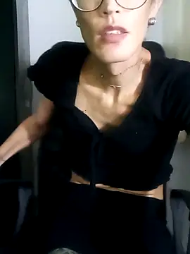 DelicadaSeduz online show from 04/27/26, 01:14