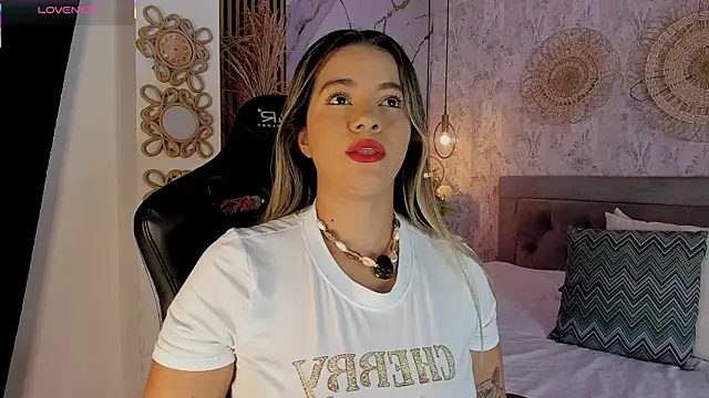 Snapshot of Leidy_2026 chatting on 04/30/26, 12:55 Leidy 2026 online show from 04/30/26, 12:55