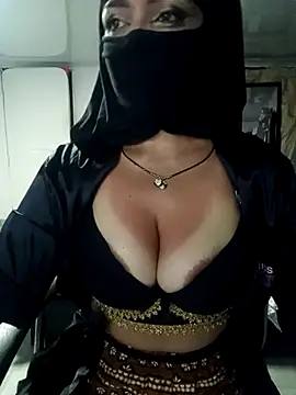 nadia  abaud online show from 03/11/25, 02:43