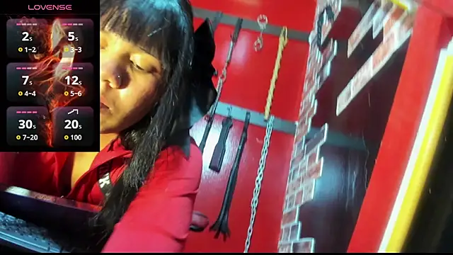 Dominatriz Arlette online show from 05/06/26, 07:19