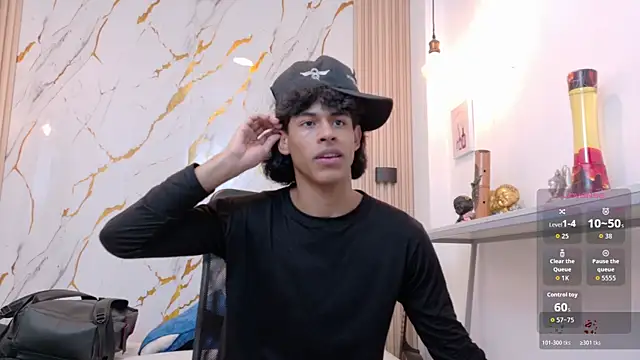 Zayn Fox32 online show from 06/30/26, 07:04