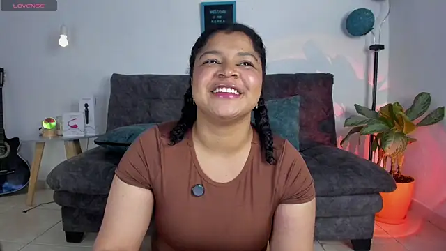 Snapshot of Nerea- chatting on 07/03/26, 04:41 Nerea- online show from 07/03/26, 04:41