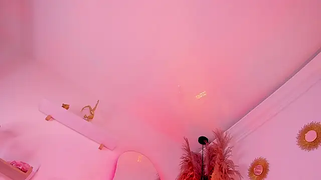 hailey sky  online show from 07/01/26, 07:24