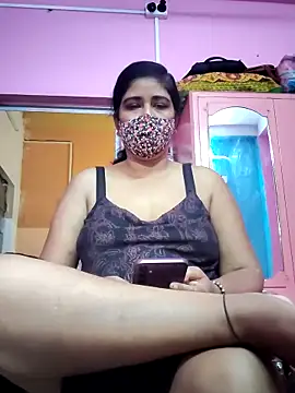 Snapshot of Rulali_44 chatting on 06/18/26, 04:57 Rulali 44 online show from 06/18/26, 04:57
