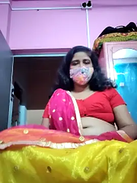 Snapshot of Rulali_44 chatting on 06/19/26, 05:01 Rulali 44 online show from 06/19/26, 05:01