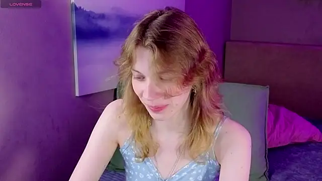 Snapshot of Emily_Cartex chatting on 06/15/26, 05:42 Emily Cartex online show from 06/15/26, 05:42