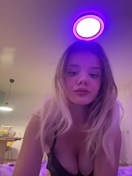 badbunnybabsy online show from 07/24/26, 07:45