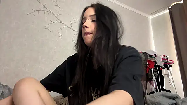 LouisePavlides online show from 05/15/26, 12:45