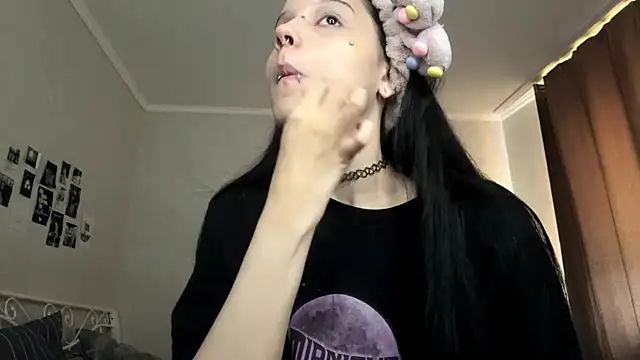 LouisePavlides online show from 06/10/26, 12:37