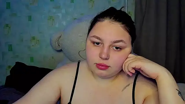 Snapshot of LillyHaigh chatting on 05/03/26, 11:00 LillyHaigh online show from 05/03/26, 11:00