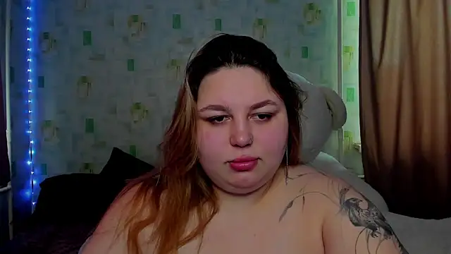 Snapshot of LillyHaigh chatting on 05/05/26, 12:35 LillyHaigh online show from 05/05/26, 12:35