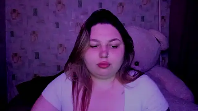 Snapshot of LillyHaigh chatting on 05/19/26, 07:09 LillyHaigh online show from 05/19/26, 07:09