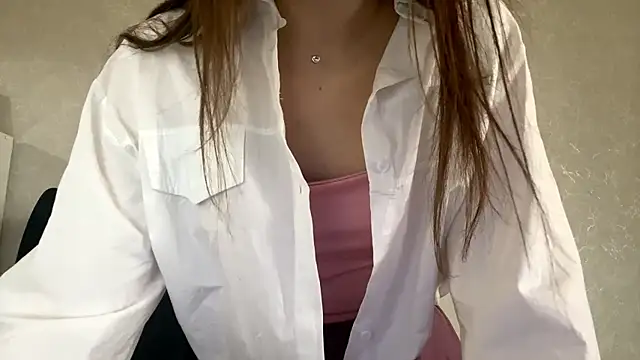 LisaSunrise online show from 04/28/26, 02:27