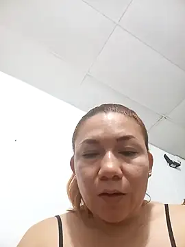 Snapshot of Luna_Morch chatting on 05/16/26, 10:36 Luna Morch online show from 05/16/26, 10:36