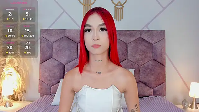 Snapshot of _bella_rossee_ chatting on 06/10/26, 08:30 bella rossee online show from 06/10/26, 08:30