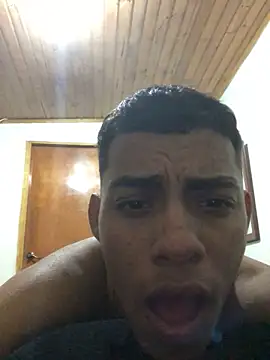 Snapshot of Antonelo_blake chatting on 06/17/26, 12:02 Antonelo blake online show from 06/17/26, 12:02