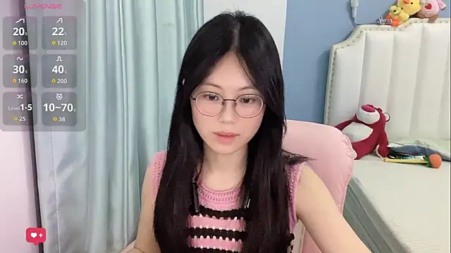 Luna-666 online show from 06/18/26, 02:43
