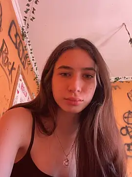 Laurie Corny online show from 04/28/26, 11:59