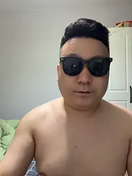 Snapshot of langzi-888 chatting on 06/09/26, 12:28 langzi-888 online show from 06/09/26, 12:28