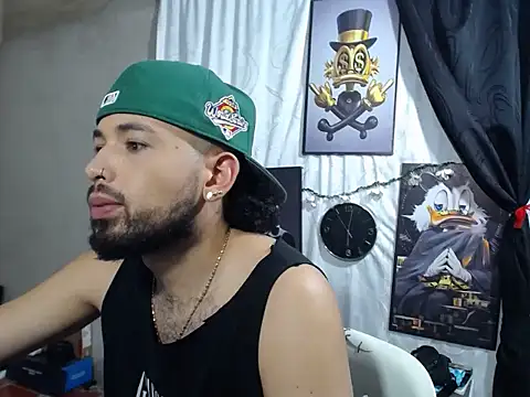 camilorestrepo77 online show from 04/26/26, 06:49