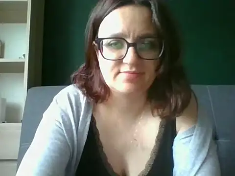sensual paris online show from 06/15/26, 05:31