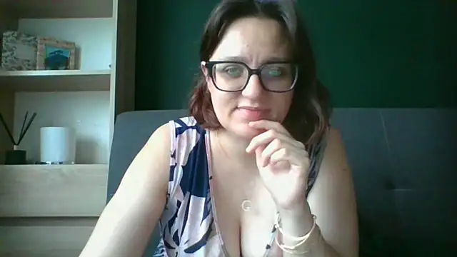 sensual paris online show from 07/07/26, 05:21