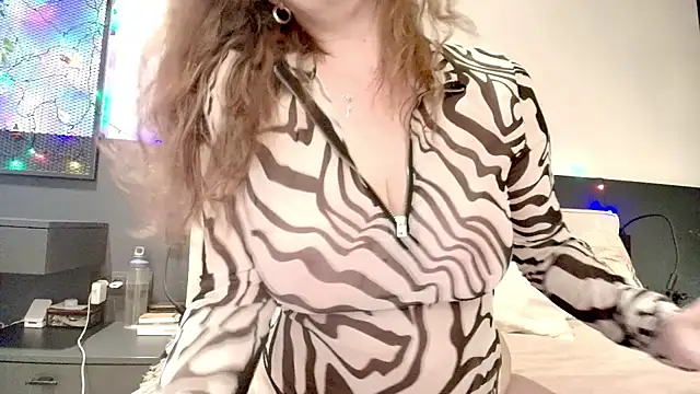 Snapshot of Peachy_ chatting on 04/27/26, 04:38 Peachy online show from 04/27/26, 04:38
