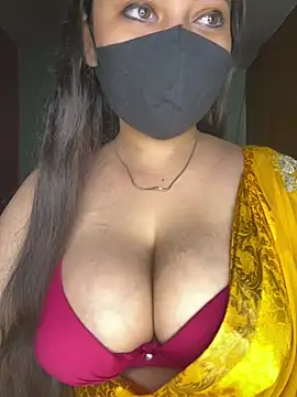 Snapshot of Naughty_pooja44 chatting on 05/20/26, 07:42 Naughty pooja44 online show from 05/20/26, 07:42