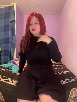 Snapshot of Caro_redd chatting on 05/16/26, 01:21 Caro redd online show from 05/16/26, 01:21