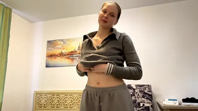LongChillGerl online show from 05/13/26, 12:57