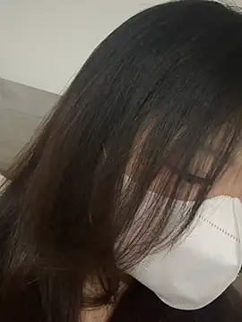 Snapshot of Ni_Tran chatting on 06/26/26, 06:01 Ni Tran online show from 06/26/26, 06:01