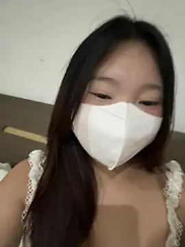 Snapshot of Ni_Tran chatting on 07/14/26, 04:34 Ni Tran online show from 07/14/26, 04:34
