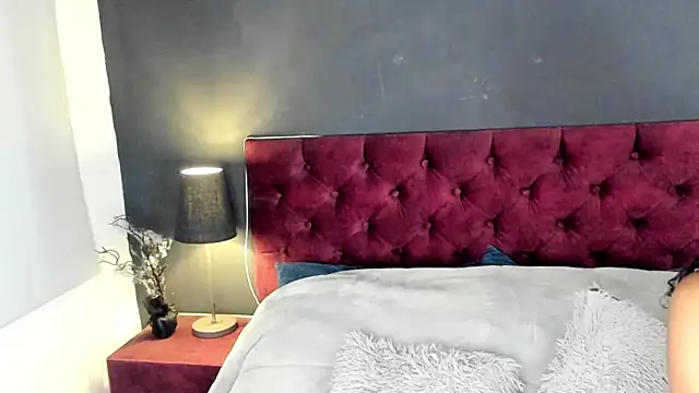 ZiaNoir  online show from 06/24/26, 05:12